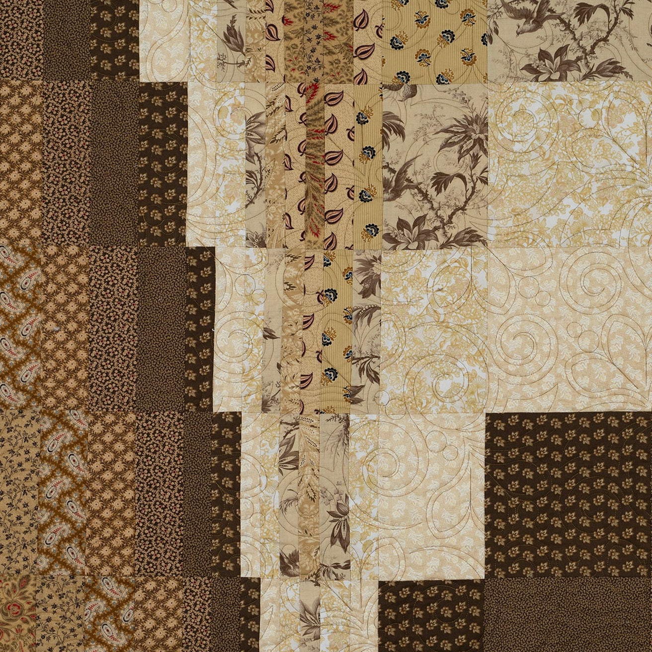 Patchwork pattern with brown and beige colors