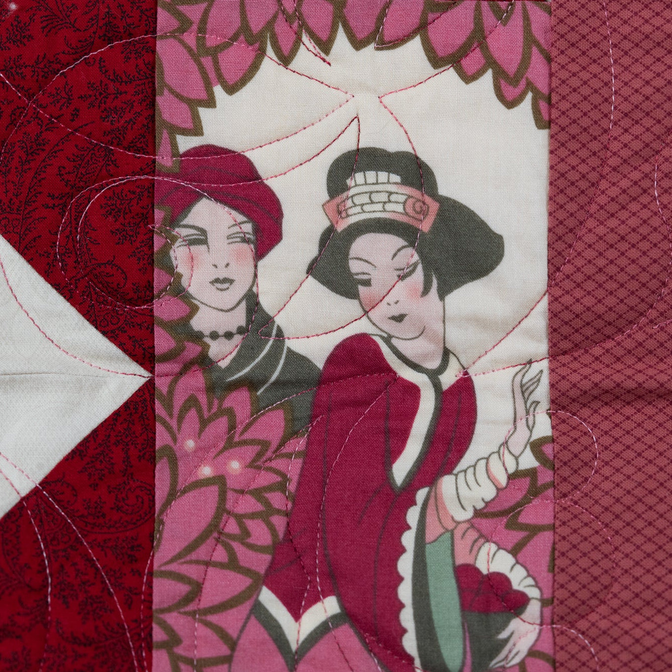 Quilt block with empress detail in pink