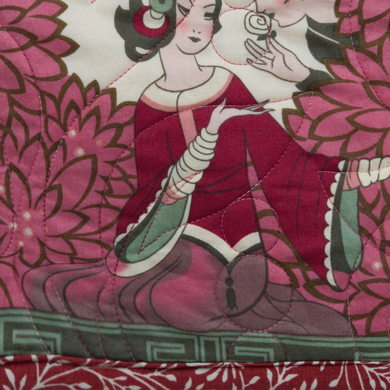 Quilt block with empress detail in pink